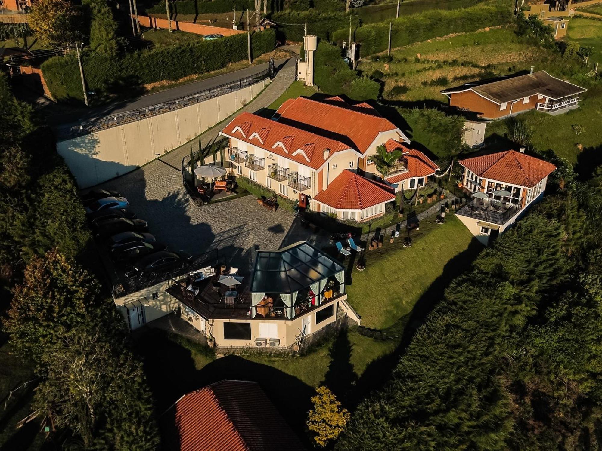 Pousada Ville Le Mont - Campos Do Jordao Campos do Jordão Exterior foto